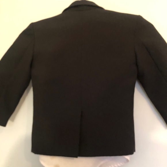 4 four pieces to this BLACK TODDLERS SUIT!$8 - Picture 3 of 14